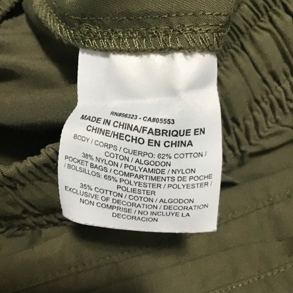 Nike Slim Fit Jogger in Olive Green Size Small. - Picture 9 of 9